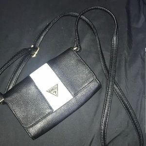 Guess purse cross body